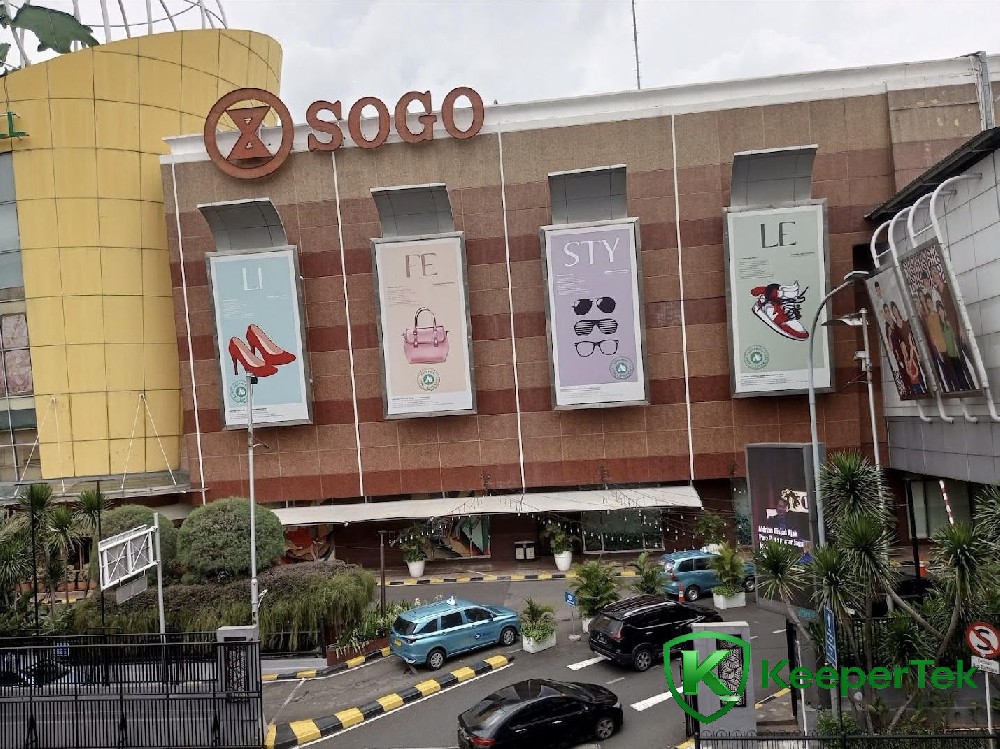 Pondo Inda Mall, Indonèsia